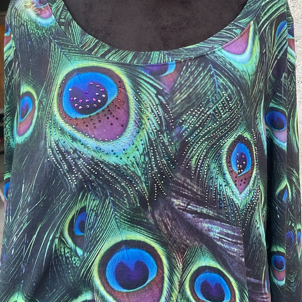 Peacock Feather Print Women's Top - Picture 7 of 9